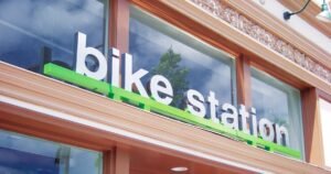 علامات المتجر المخصصة